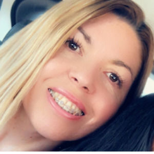 Meet your Posher, Dania